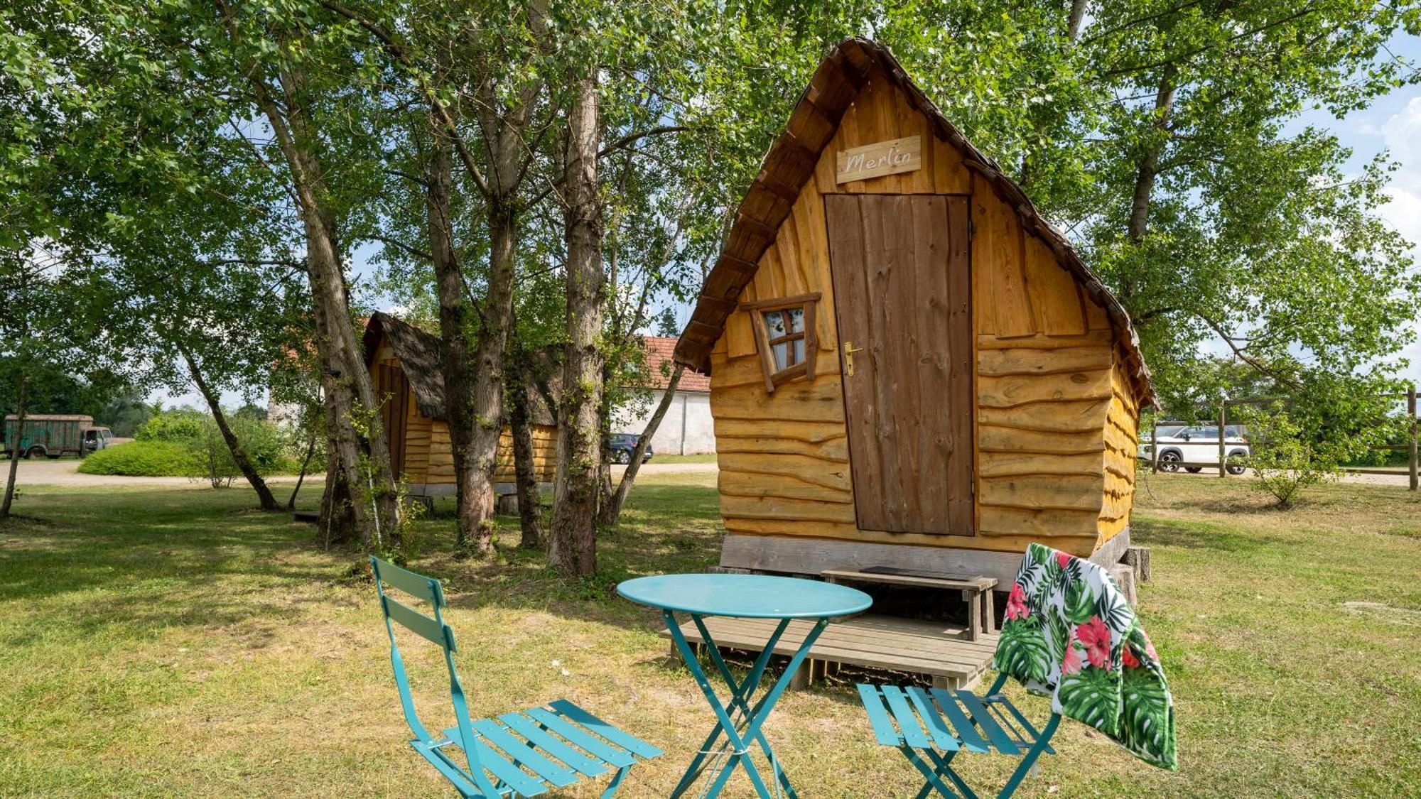 Village Toue Du Domaine Des Demoiselles Chassenard Zimmer foto